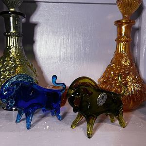 Vintage Pilgram MCM Green and Blue Art Glass Bulls Qty 2